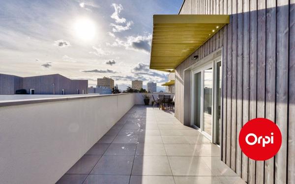 Appartement à vendre    5 pièces • 101,88 m2 Lyon 8