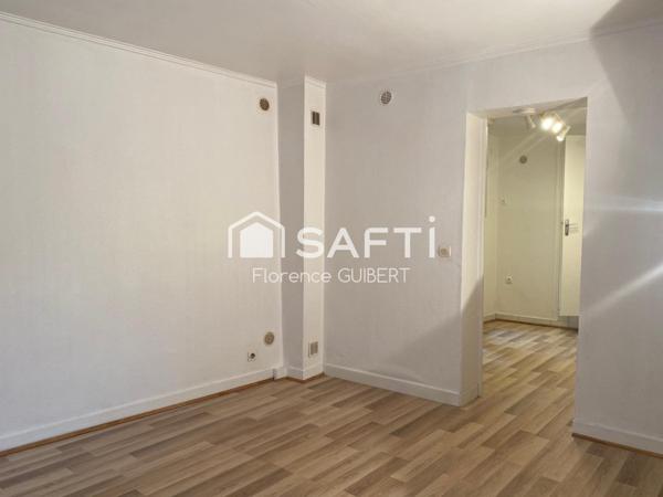 Studio / 2 pièces plein de charme en centre ville