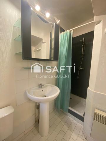 Studio / 2 pièces plein de charme en centre ville