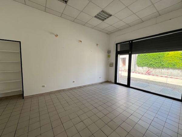 Local commercial 1 pièce