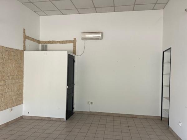 Local commercial 1 pièce