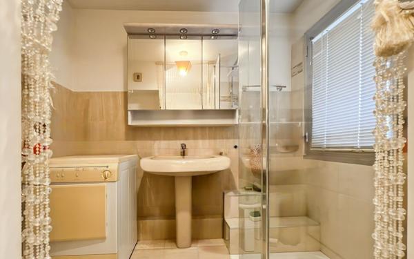 Appartement à vendre    4 pièces • 98,49 m2 Fréjus