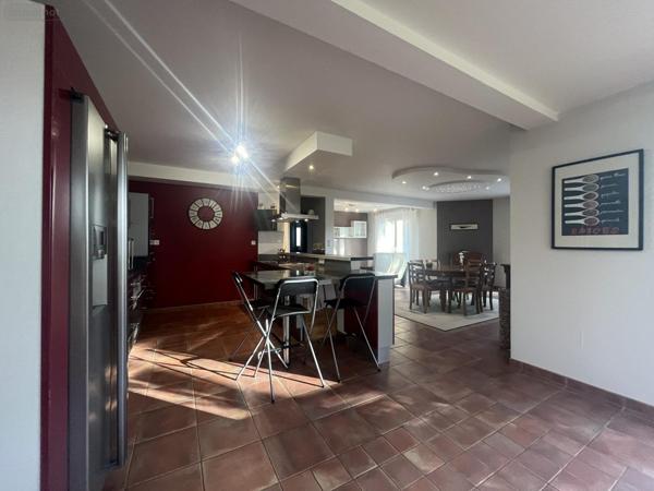 Maison individuelle à vendre à Ploërmel dans le Morbihan (56800), ref : VM3380-56044