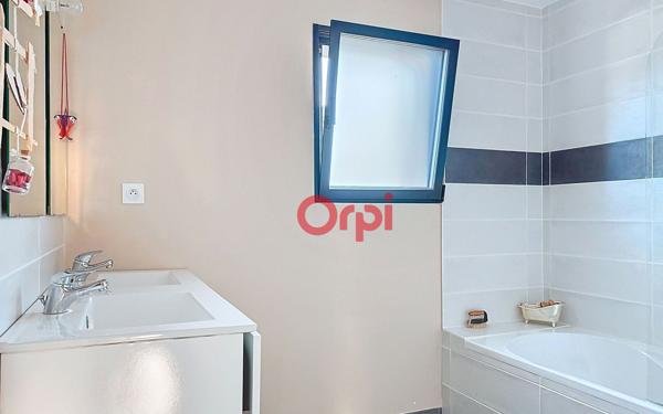 Maison à vendre    5 pièces • 100 m2 Elven