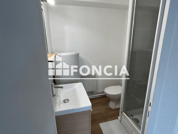 Location Studio 19.2 m² - 74 RUE DE BIGNOUX Poitiers 86000