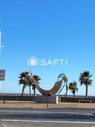 Rez de jardin, terrasse de 32 m2