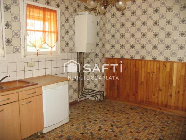 MAISON 3 CHAMBRES SUR SOUS-SOL AVEC GARAGE ET TERRAIN