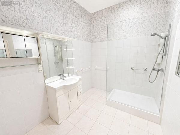 Appartement à vendre à Bourg-en-Bresse dans l'Ain (01000), ref :