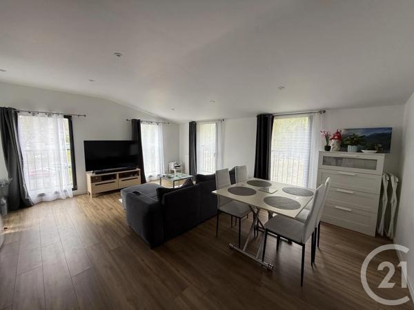 Appartement T3 à vendre  3 pièces - 67,42 m 2   SERAINCOURT  - 95