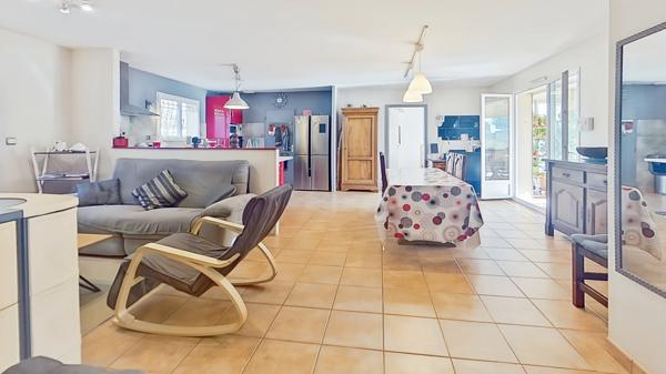 Maison à vendre Saint-André-de-Sangonis – Villa 127 m² – 4 chambres – bureau – terrain 576 m² – terrasse – sans vis-à-vis