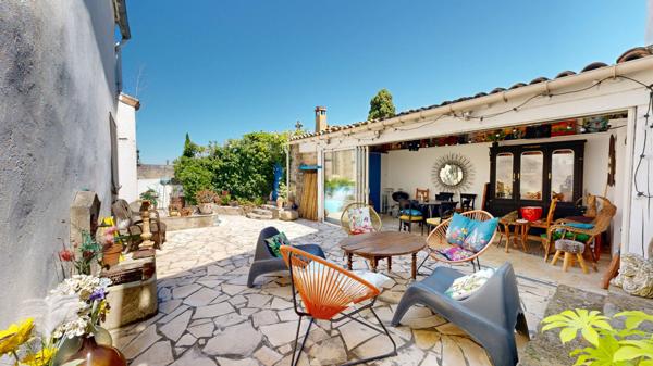 MAISON DE CHARME À PALAJA AVEC PISCINE, proche CARCASSONNE