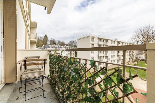 Appartement de 3 pièces traversant rénové