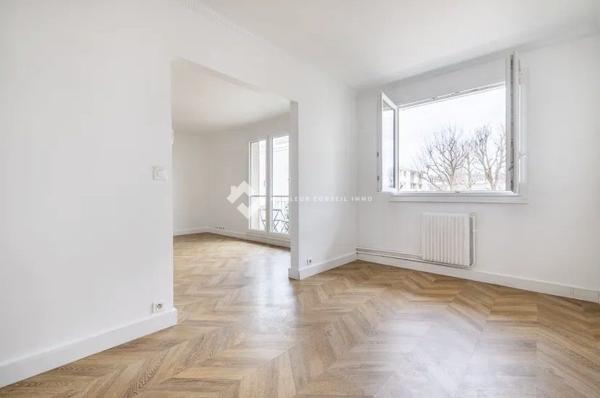 Appartement de 3 pièces traversant rénové