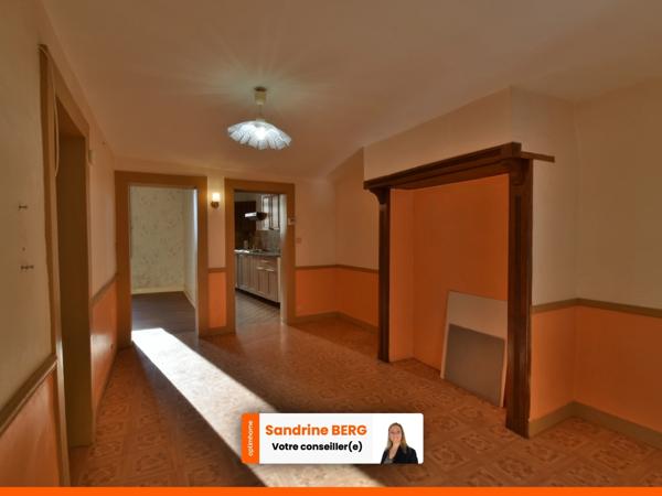 Maison de ville à rénover avec jardin – proche centre-ville