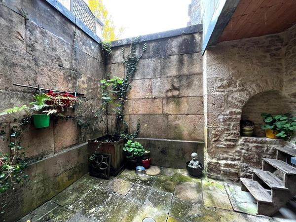 Maison de ville à vendre à Langres en Haute-Marne (52200), ref : SGAUR115116