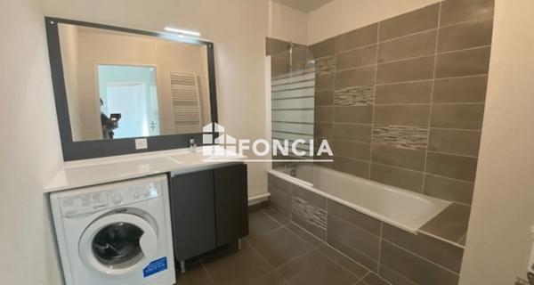 Location Appartement 3 pièces 62.2 m² - Billère 64140