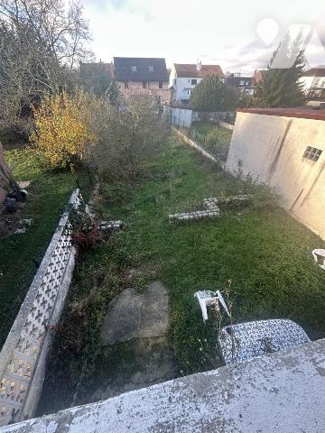 Maison semi-individuelle spacieuse – 5 chambres – Quartier prisé proche Jardin Public