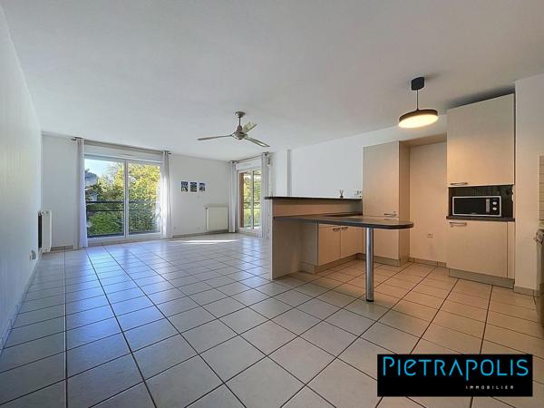 RARE dans résidence de 2006– Superbe T4 de 86,20 m² avec terrasse 10 m2, cave et garage – Le Vallon, Sainte-Foy-lès-Lyon