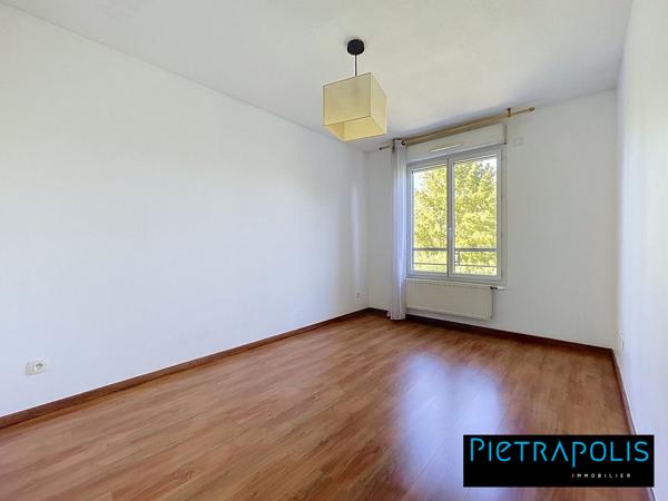 RARE dans résidence de 2006– Superbe T4 de 86,20 m² avec terrasse 10 m2, cave et garage – Le Vallon, Sainte-Foy-lès-Lyon