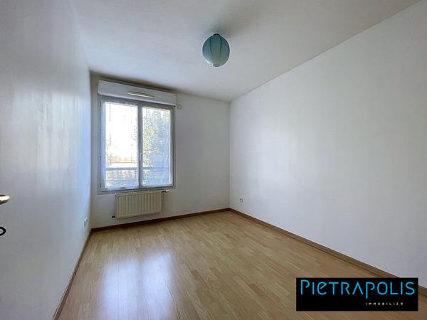 RARE dans résidence de 2006– Superbe T4 de 86,20 m² avec terrasse 10 m2, cave et garage – Le Vallon, Sainte-Foy-lès-Lyon