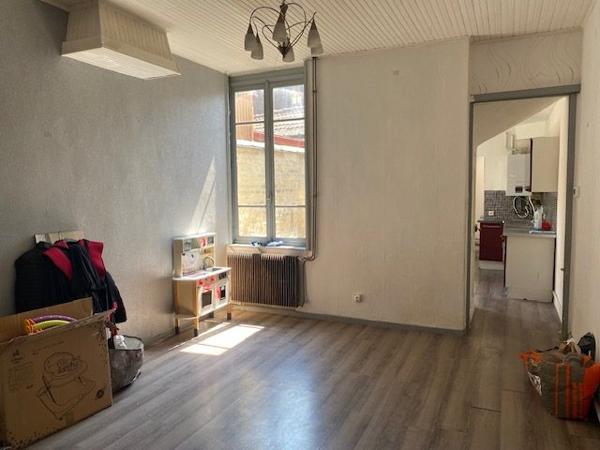 MAISON A RENOVER A ROUBAIX PROX BD DESCATS METRO ALSACE