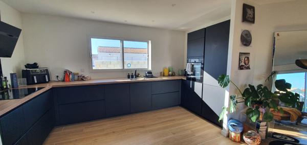 Maison Echillais 4 pièce(s) 95.51 m2 proche commerces et écoles