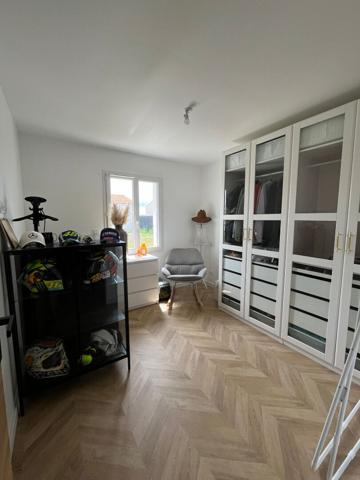 Maison Echillais 4 pièce(s) 95.51 m2 proche commerces et écoles