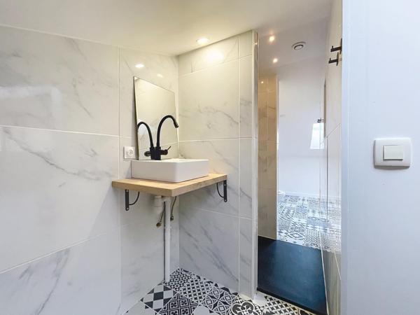 Maison de ville, idéale pour investisseurs