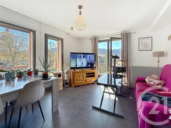 Appartement F4 à vendre  4 pièces - 76 m2 TANINGES - 74