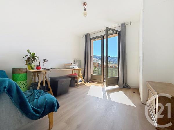 Appartement F4 à vendre  4 pièces - 76 m2 TANINGES - 74