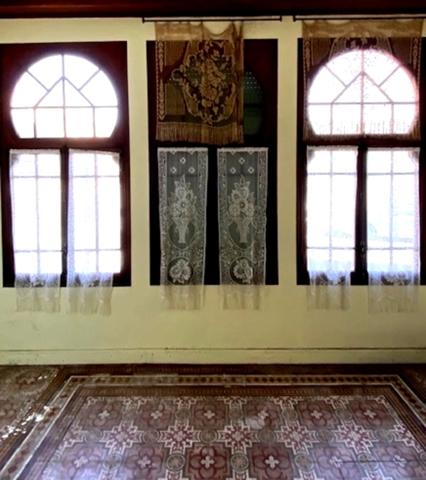 Bien d'exception en front de mer - Appartement dans une maison de maître classée - Cerbère