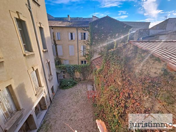 Orange (84100) À vendre – Grand appartement haussmannien au cœur d’Orange