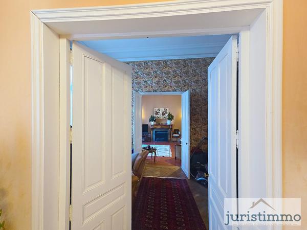 Orange (84100) À vendre – Grand appartement haussmannien au cœur d’Orange