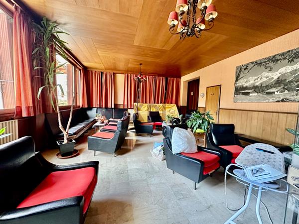 HOTEL/ IMMEUBLE DE 1200m2 , La lechere HOTEL/ IMMEUBLE DE 1200m2 , La lechere