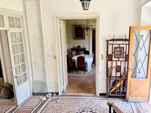 Ensemble immobilier de caractère avec jardin de 1 500 m² au cœur de Meaux