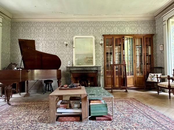 Ensemble immobilier de caractère avec jardin de 1 500 m² au cœur de Meaux