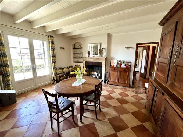 Maison à vendre |  Marmande |  7 pièces | 260 m²