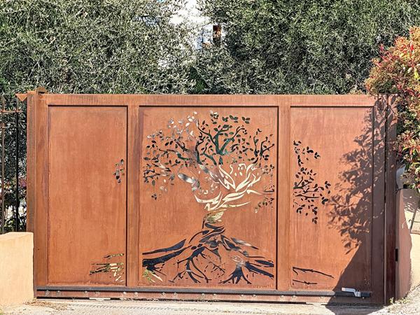 Propriété avec 2 villas sur terrain de 2 900 m² ? Vue mer