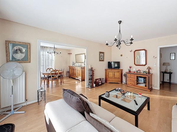 À Vendre - Spacieux Appartement de 90 m² - Lorient, Quartier Merville