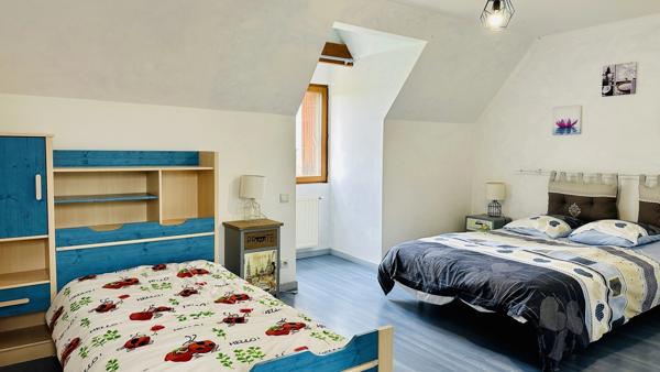 Maison périgourdine moderne avec gîte et superbes vues