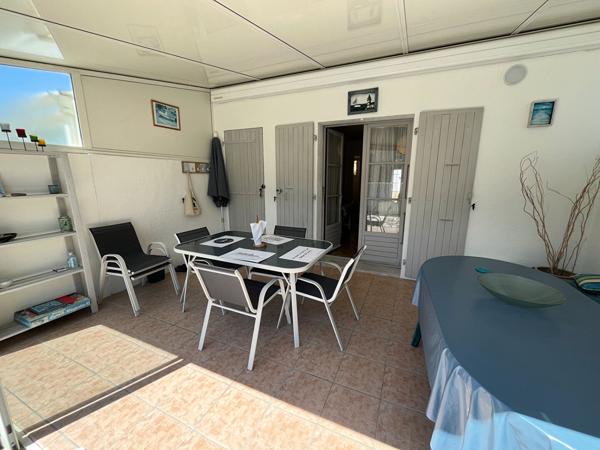 À deux pas de la plage, le charme d'un pied-à-terre avec jardin privatif !