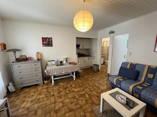 À deux pas de la plage, le charme d'un pied-à-terre avec jardin privatif !