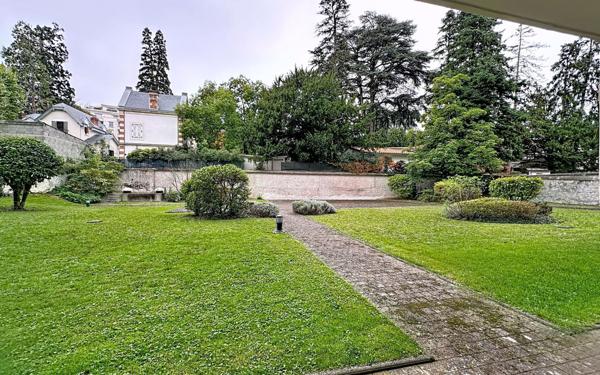 Appartement à vendre    3 pièces • 74 m2 Chamalières