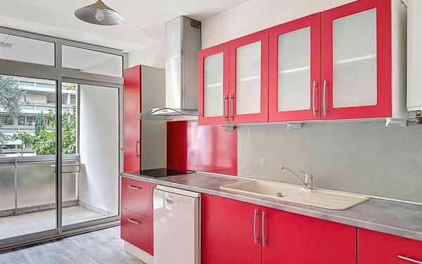 Appartement à vendre    3 pièces • 74 m2 Chamalières