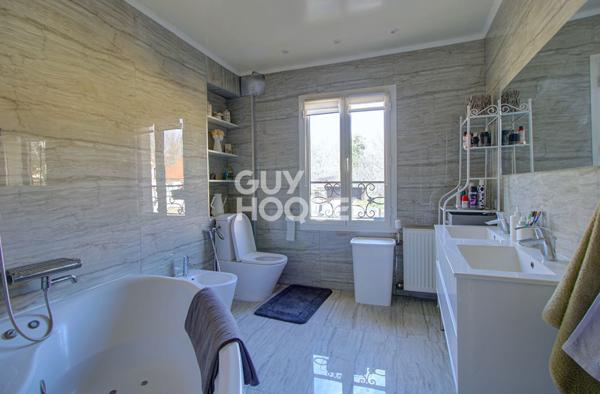 Maison 9 pièces 270m² 5 chambres