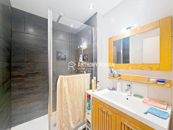 Lambersart (59130) Appartement - 3 Pièces - 77m2 + Parking
