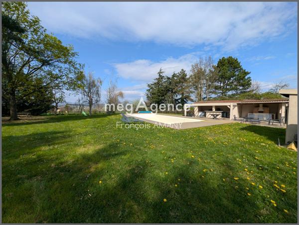 Maison à DOMMARTIN, 69380 - 8 pièces 296m²