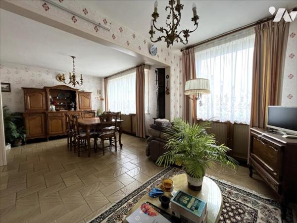 MAISON SEMI-MITOYENNE