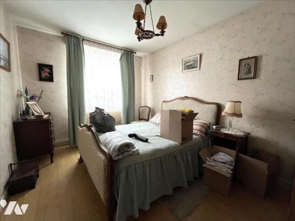 MAISON SEMI-MITOYENNE