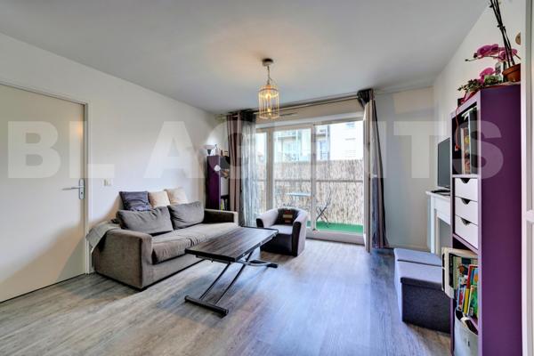 Appartement 2 pièces, 1 chambre de 41m² avec balcon et parking